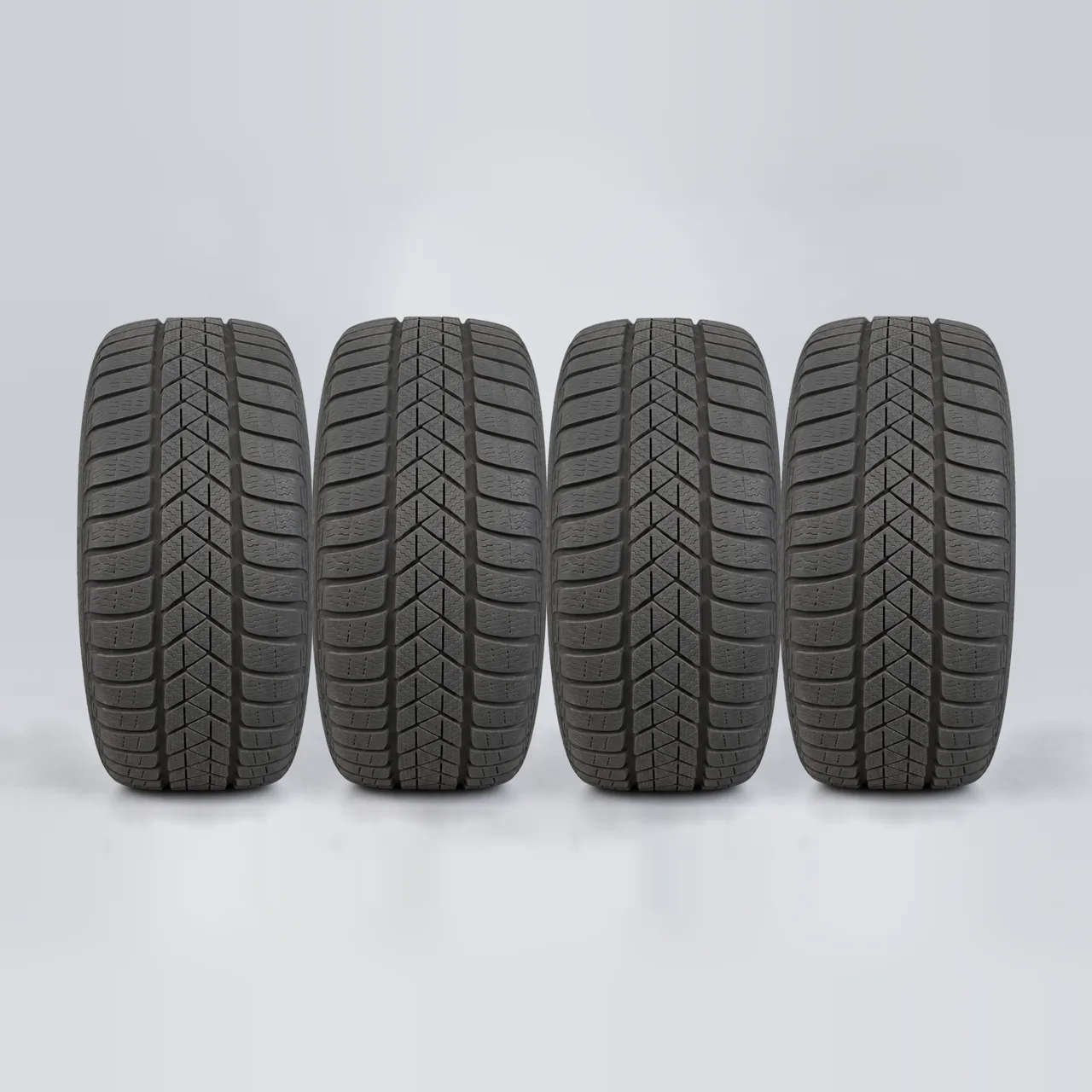 PIRELLI SOTTOZERO 3, 4 gomme, battistrada 6 mm