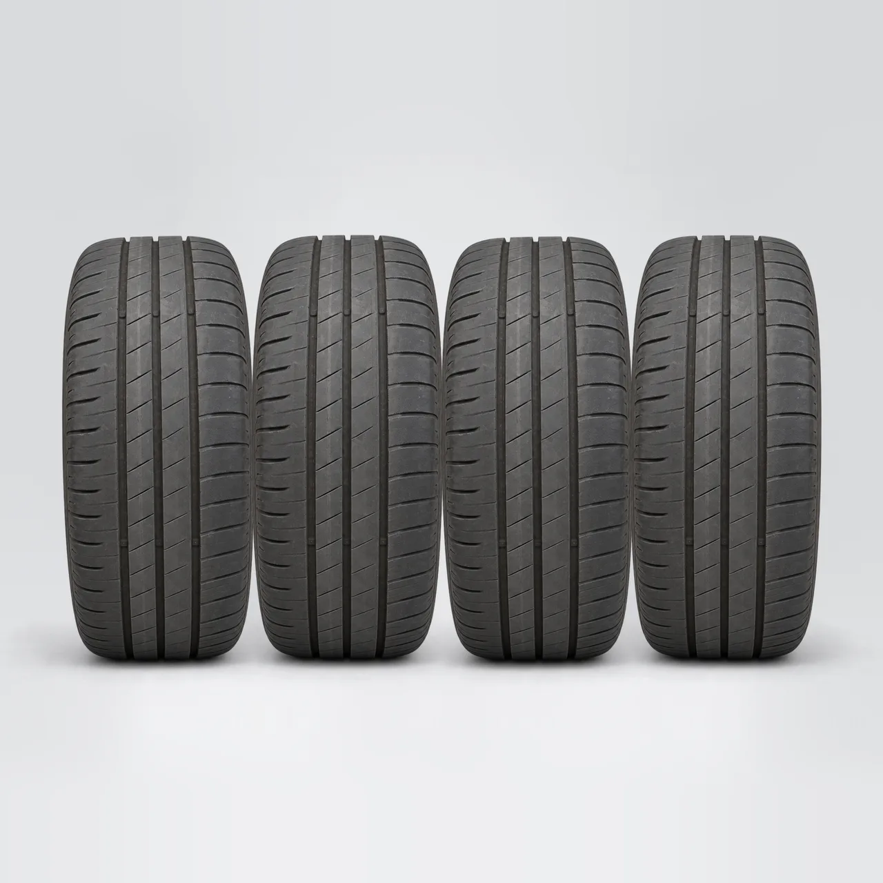 GOODYEAR EFFICIENT GRIP PERFORMANCE, 4 gomme, battistrada 6 mm